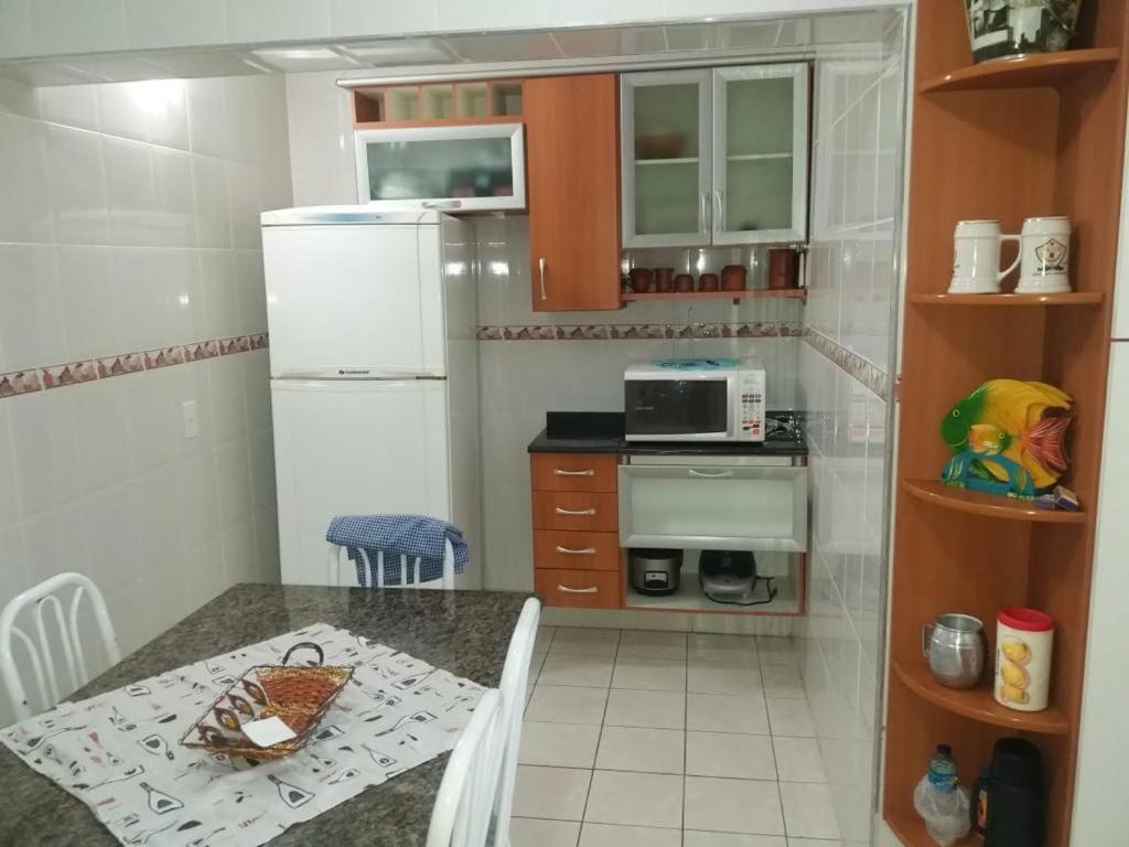 Lindo Apartamento Guilhermina - Edificio Frente Para O Mar Praia Grande  Exterior photo